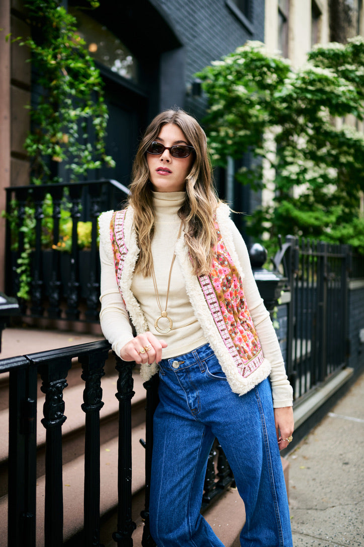 Willow Sherpa Vest - Farmhouse Pink