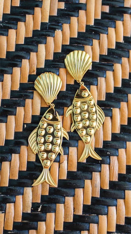 THE GOLD FISH EARRING