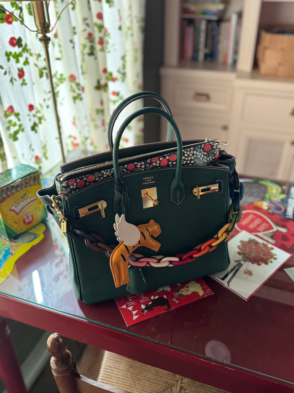 Roomy Leather Clutch, STRAWBERRY