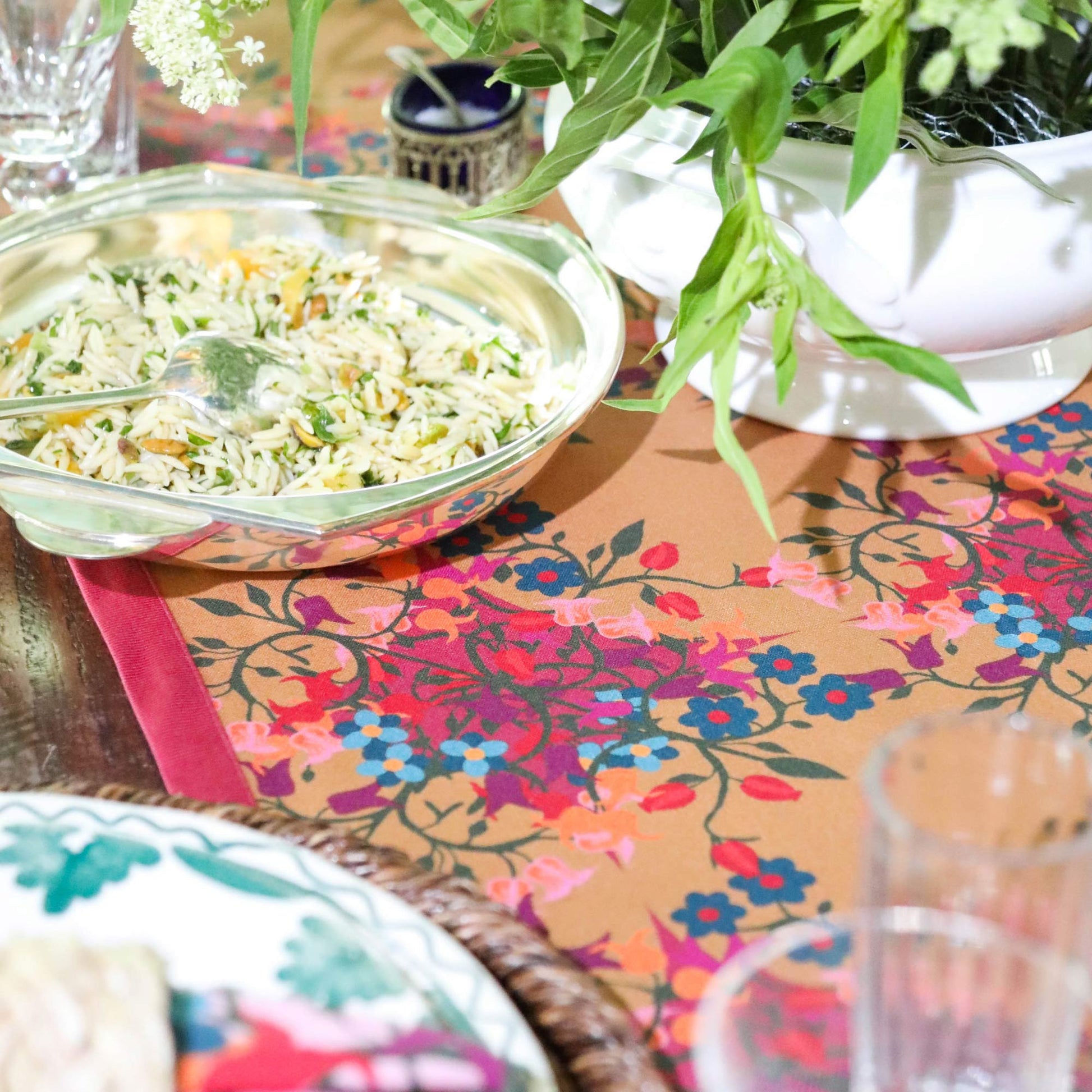 Table Runner Blumen Orange